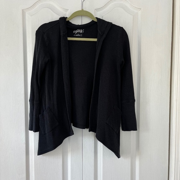 Style & Co Sport black open front hooded knit shrug. Size 2 petite - Picture 1 of 6